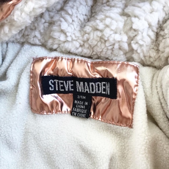 Steve Madden rose gold pram snowsuit EUC 3-6 month - Picture 4 of 5